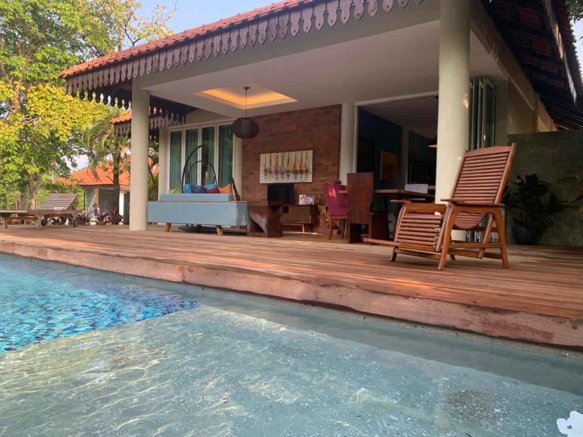 Royale Riviera Resort Private Pool Villas Pantai Cenang  Εξωτερικό φωτογραφία