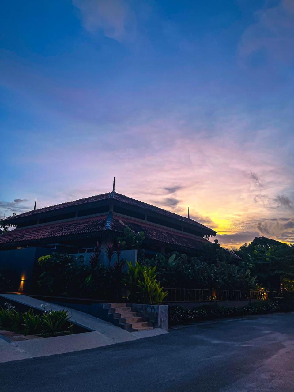 Royale Riviera Resort Private Pool Villas Pantai Cenang  Εξωτερικό φωτογραφία