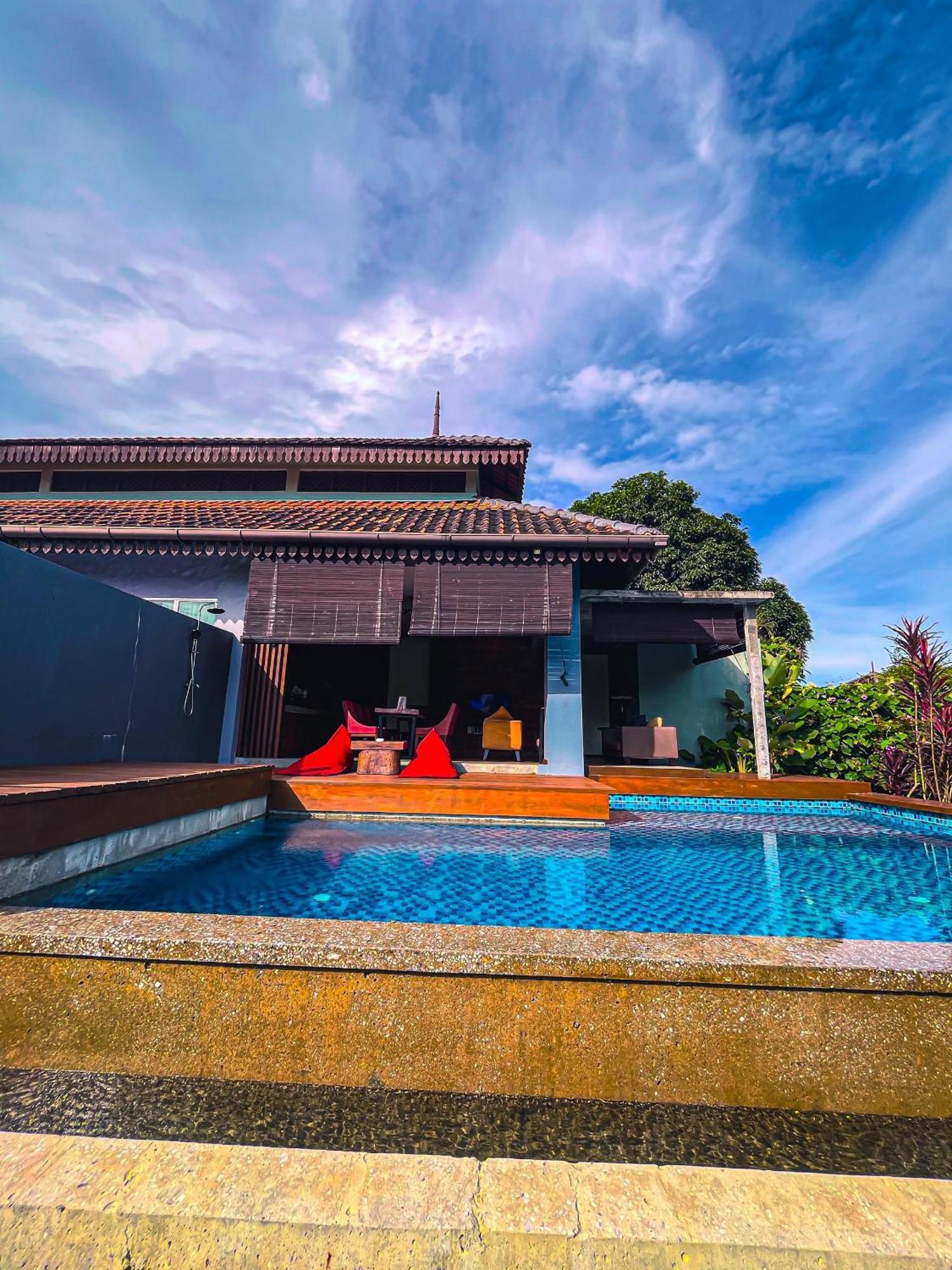Royale Riviera Resort Private Pool Villas Pantai Cenang  Εξωτερικό φωτογραφία